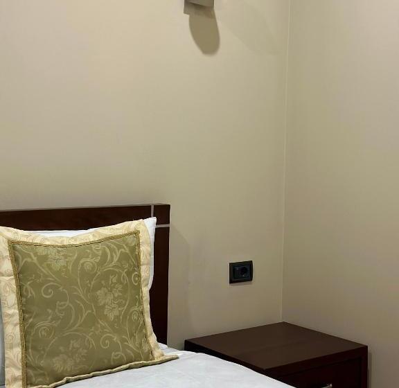 חדר סטנדרט נוף לאגם, Rritja E Koranit