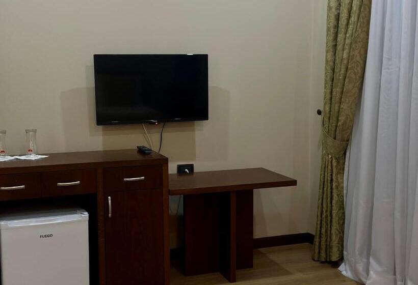 חדר סטנדרט נוף לאגם, Rritja E Koranit