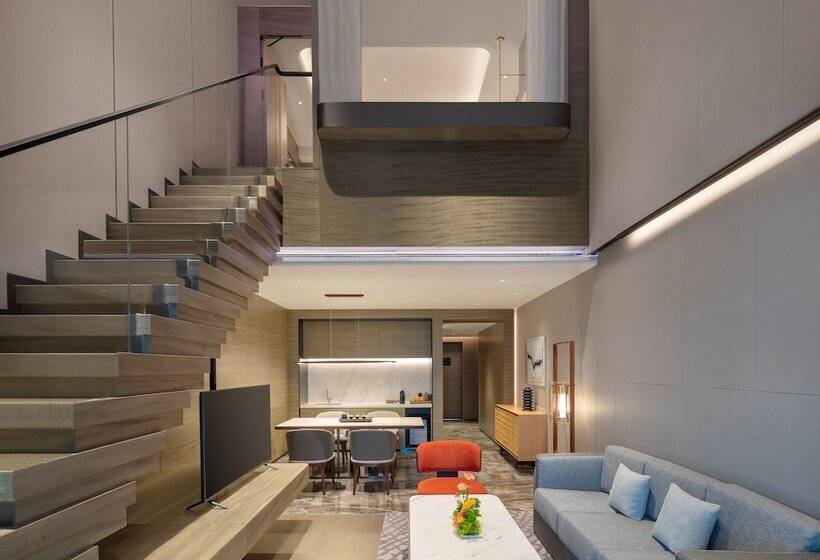 Suite with lake view, Wyndham Garden Jinjiang