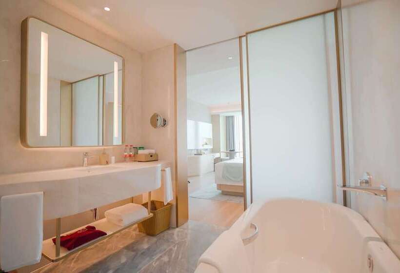 Номер Deluxe Вид на Сад, Wyndham Garden Jinjiang