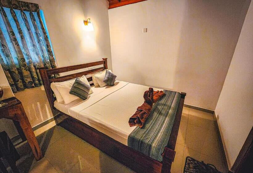 اتاق خانوادگی, Birds Paradise Inn