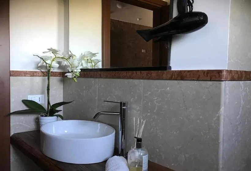デラックスルーム, B&b Tenuta Della Duchessa