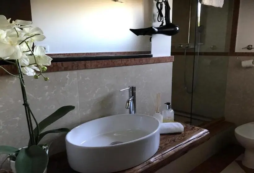 デラックスルーム, B&b Tenuta Della Duchessa