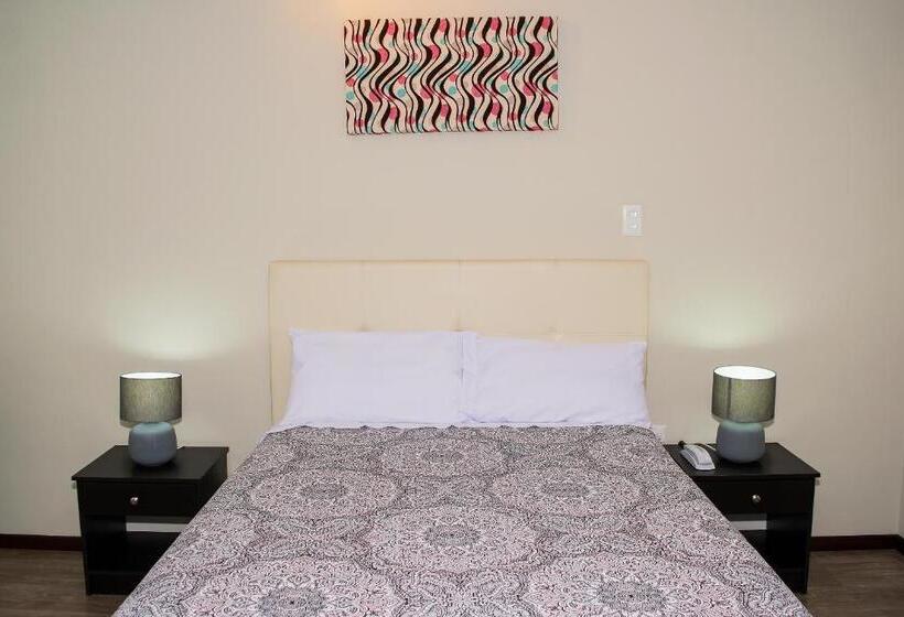 Chambre Standard, Illari