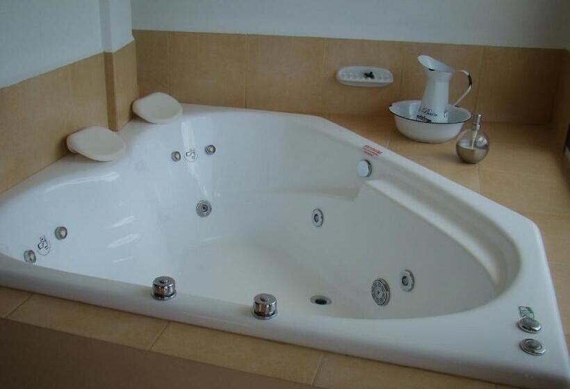 标准工作室, Torres De La Quebrada