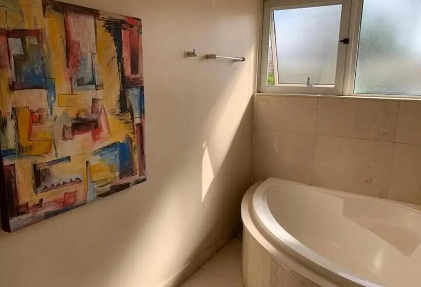 エコノミールーム, Acacia Inn Guesthouse
