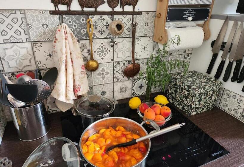 Номер Стандарт Вид на Сад, Le Clos Pascaline