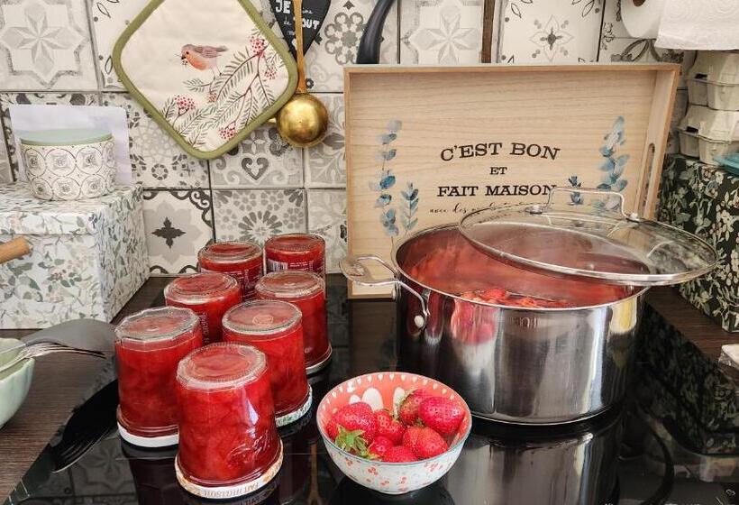 Номер Стандарт Вид на Сад, Le Clos Pascaline