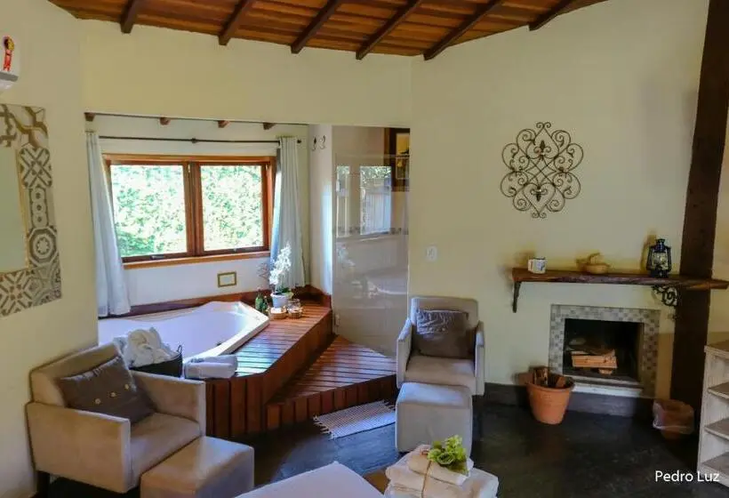 デラックスバンガロー, Pousada Villa Luna