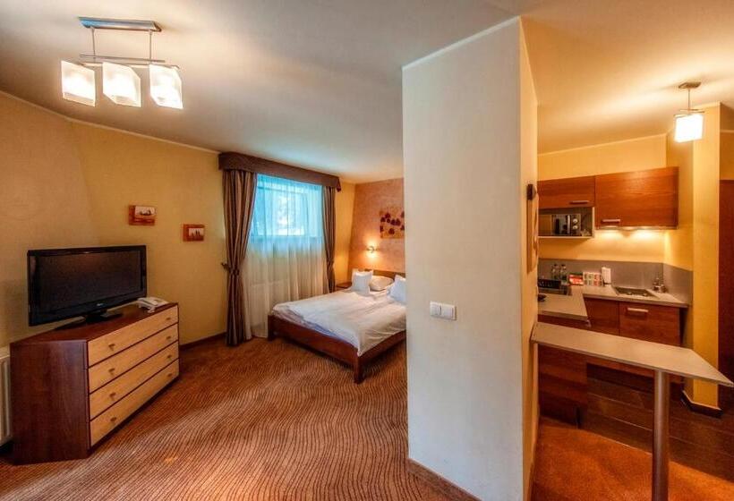 استودیوی استاندارد, Murowanica