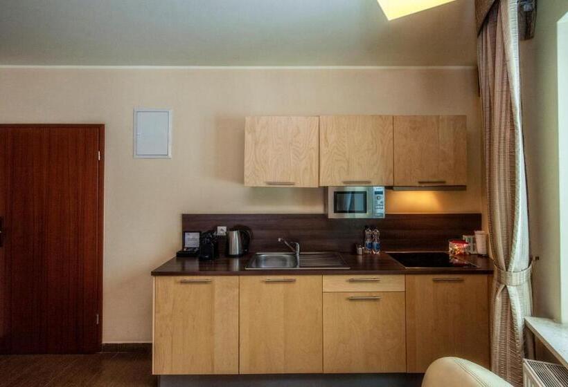 آپارتمان 1 خوابه, Murowanica