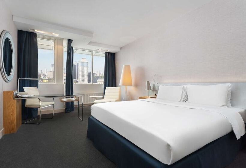 Номер Премиум Вид на Город, Radisson Blu Belorusskaya