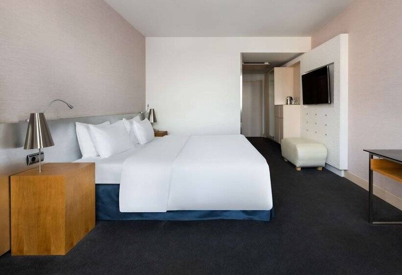 Номер Superior, Radisson Blu Belorusskaya