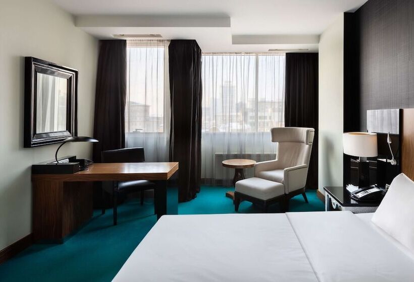 Номер Superior, Radisson Blu Belorusskaya