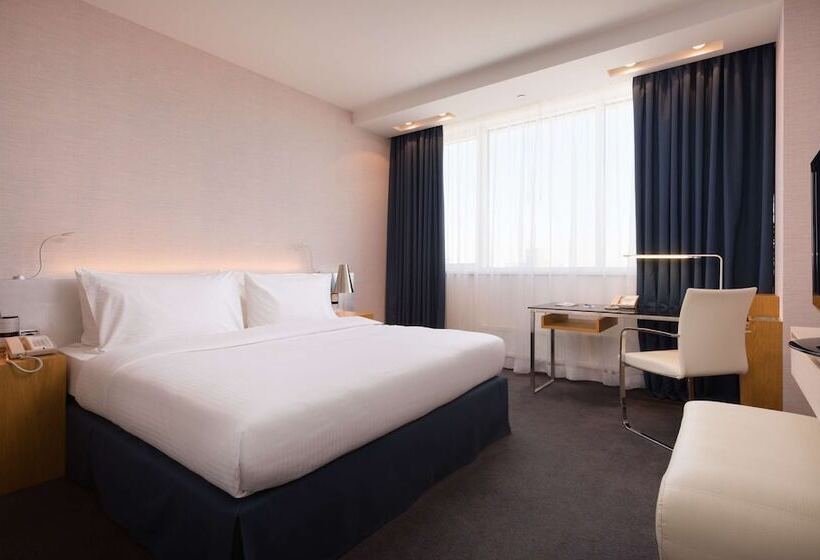 Номер Superior, Radisson Blu Belorusskaya
