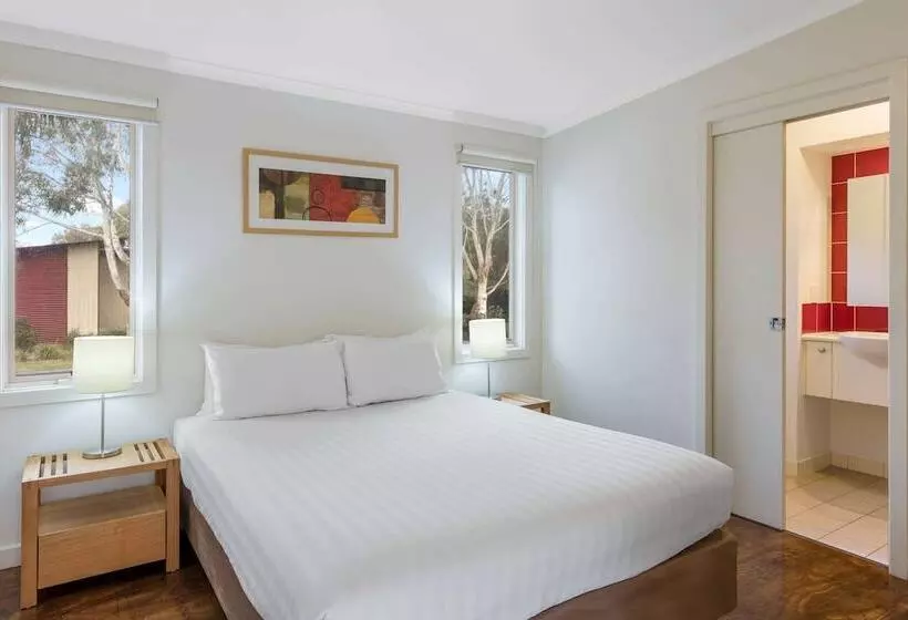 Villa 1 Makuuhuone, Ramada Resort By Wyndham Phillip Island