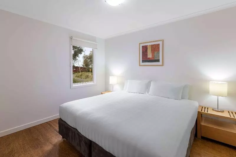 Villa 1 Makuuhuone, Ramada Resort By Wyndham Phillip Island
