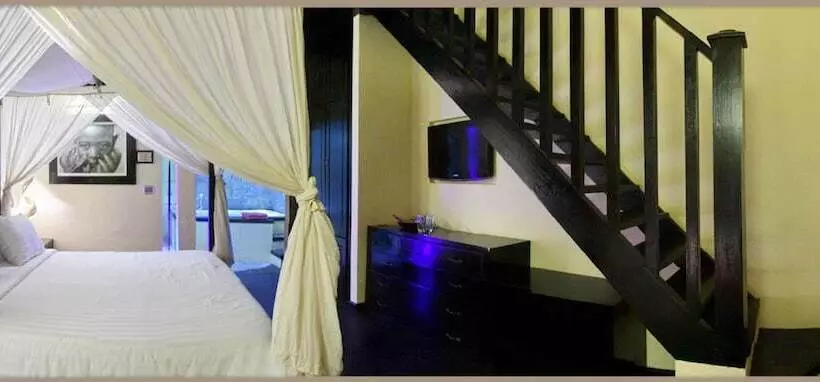 اتاق خانوادگی, The Rhino Resort Hotel & Spa