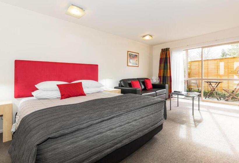 إستوديو قياسى, Tussock Peak Lodge