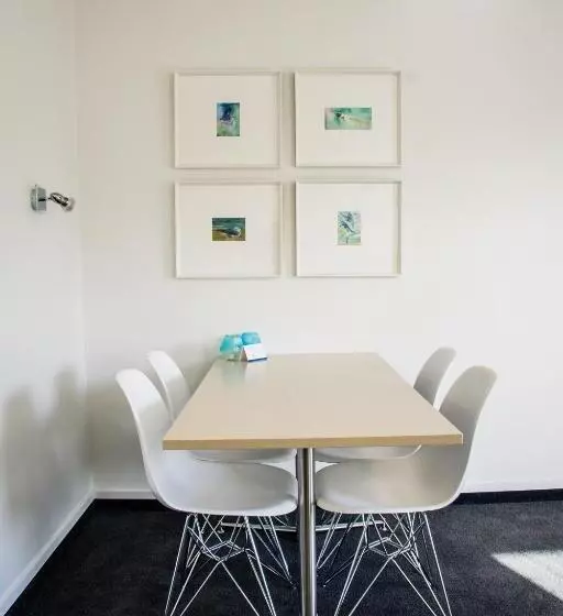 2 Bedroom Premium Apartment, Radfords On The Lake