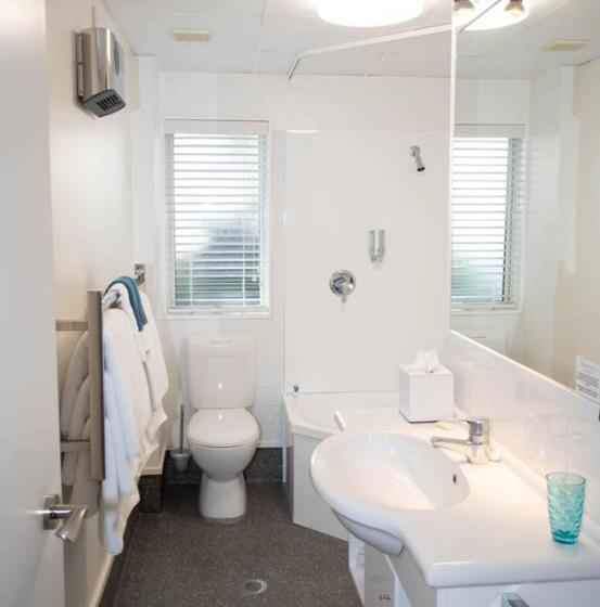 آپارتمان 1 خوابه همکف, Radfords On The Lake