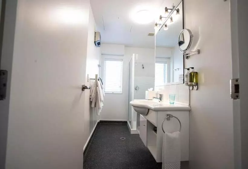 Suite with lake view, Radfords On The Lake