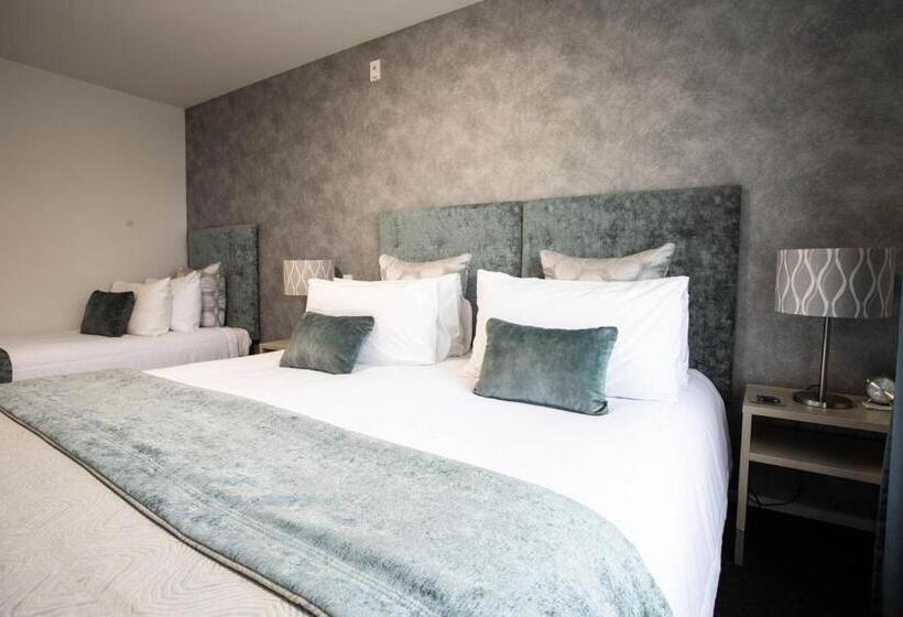 Suite with lake view, Radfords On The Lake