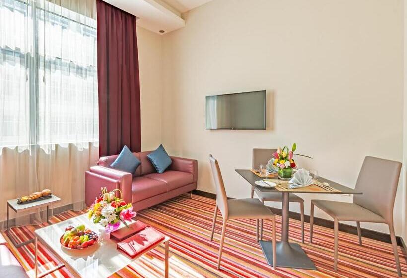 جناح إدارى, Gravity Hotel Abu Dhabi