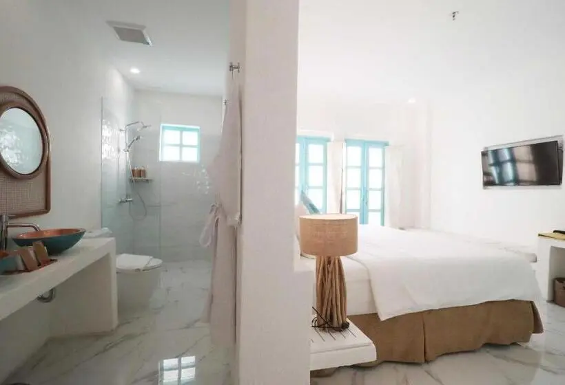 キングサイズベッドのスイートルーム, Loccal Collection Hotel Komodo