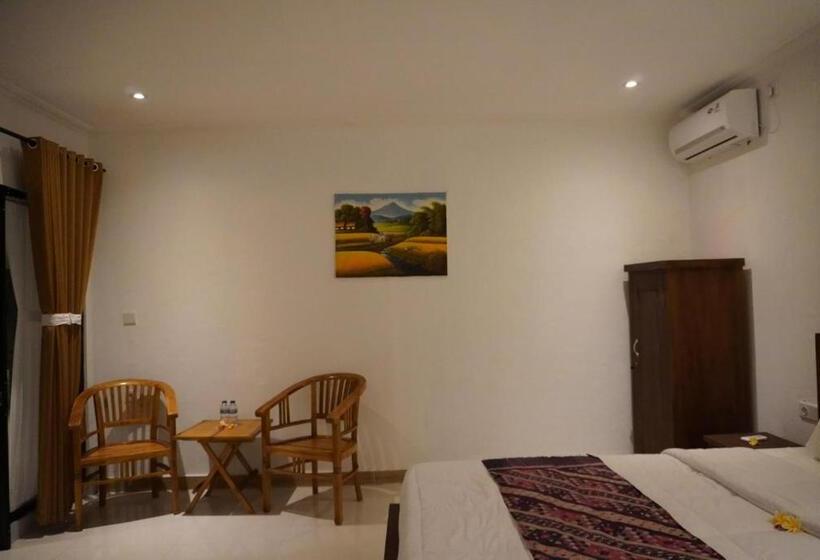 חדר סופריור, Umah Dayuh