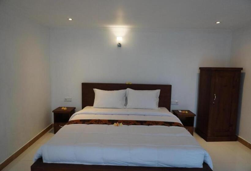 חדר סופריור, Umah Dayuh