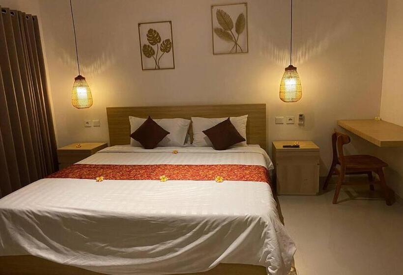 חדר דלוקס, Umah Dayuh