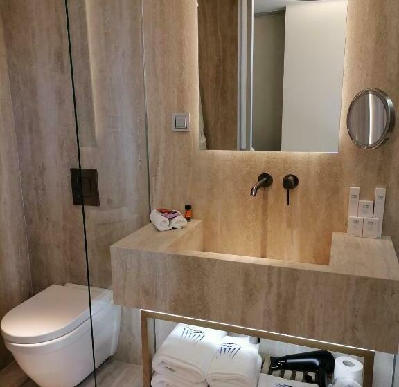 标准单人间, Hellenic Vibes Smart