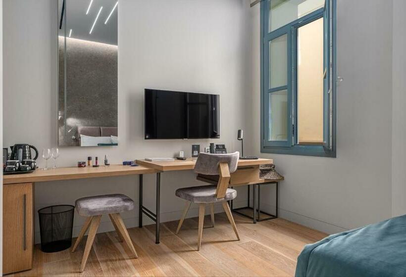 标准单人间, Hellenic Vibes Smart