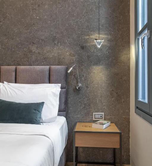 标准间, Hellenic Vibes Smart