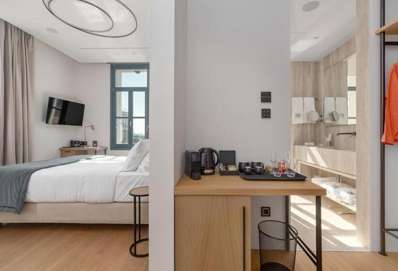 豪华套房, Hellenic Vibes Smart