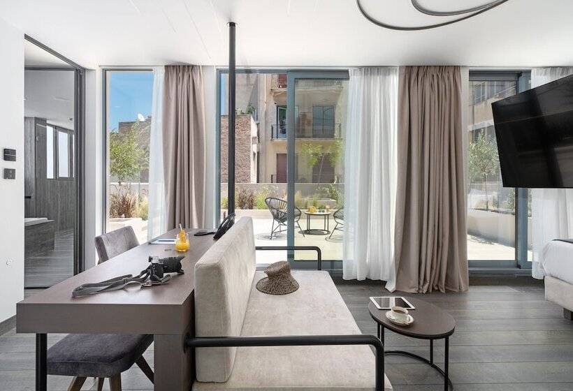 豪华套房, Hellenic Vibes Smart