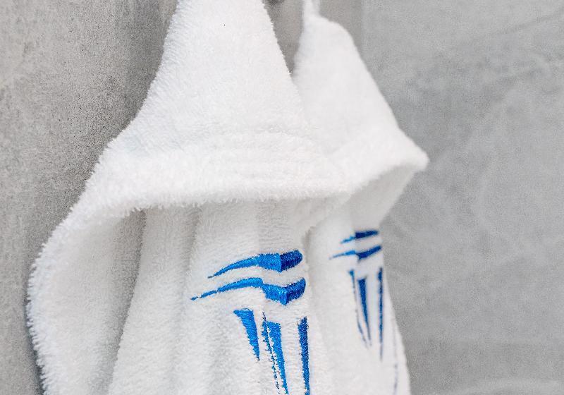 标准间, Hellenic Vibes Smart