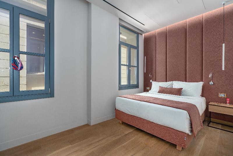 标准间, Hellenic Vibes Smart