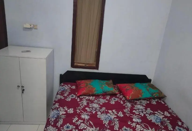 اتاق استاندارد با سرویس بهداشتی مشترک, Homestay Wijaya Mulya