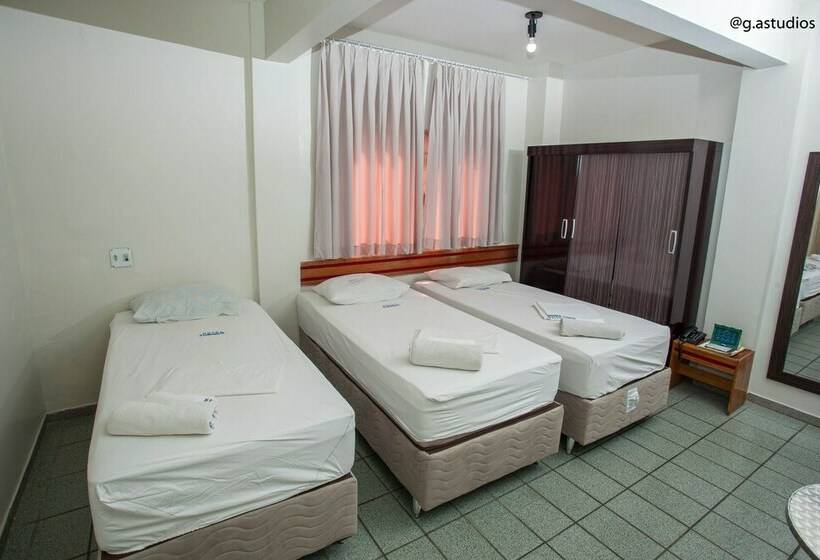 三人经典房间, Zurique