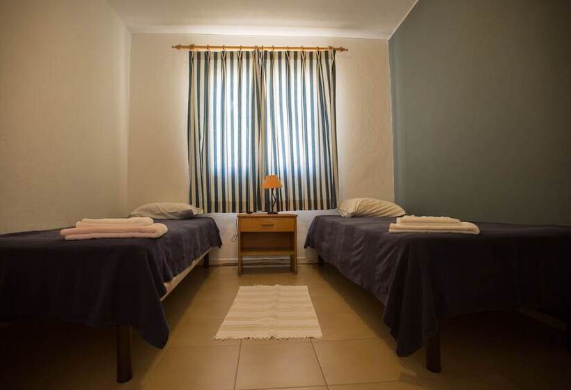 غرفة قياسية حمام مشترك, Hi Oeiras – Pousada De Juventude