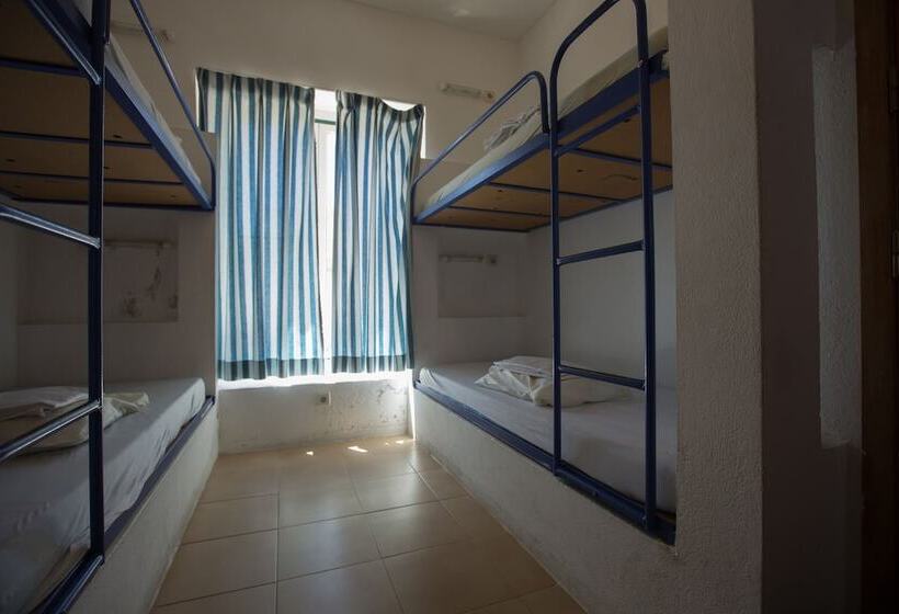 سرير فى غرفة مشتركه, Hi Oeiras – Pousada De Juventude