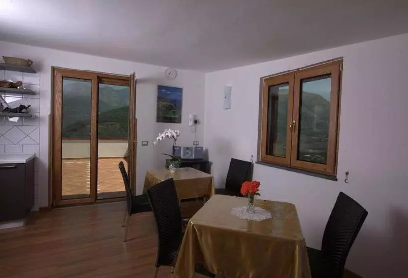 آپارتمان 1 خوابه با تراس, Bed And Breakfast Sunflower