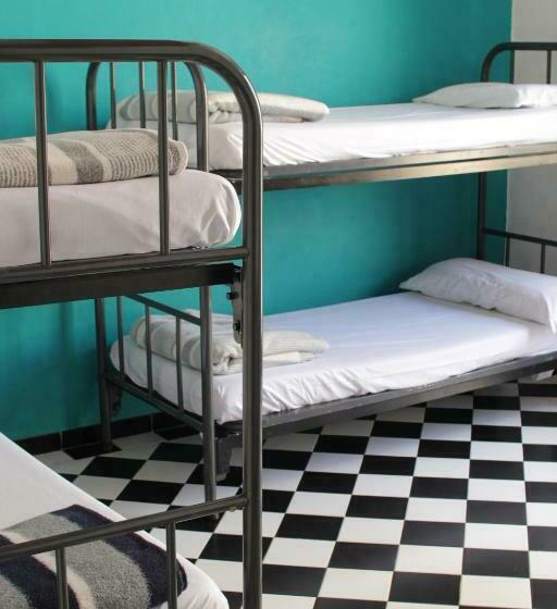 Bed in Shared Room with Shared Bathroom, Hostel New York