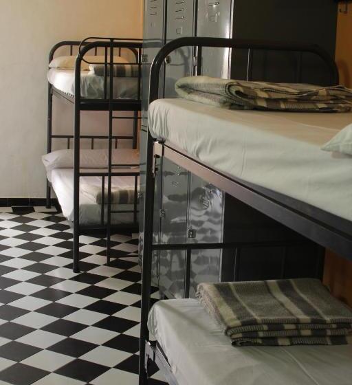 Номер Стандарт, Hostel New York