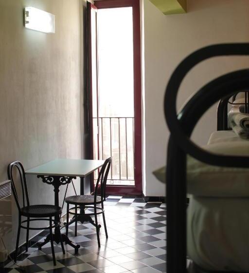 اتاق استاندارد, Hostel New York