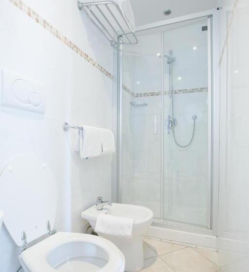 اتاق استاندارد چهار تخته, Angelica Firenze