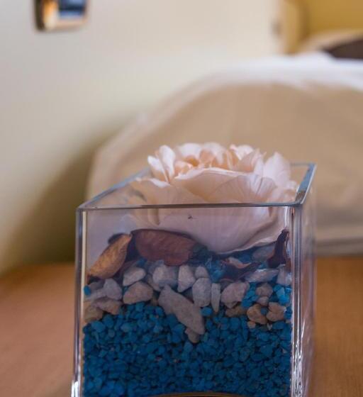 اتاق استاندارد چهار تخته, Angelica Firenze