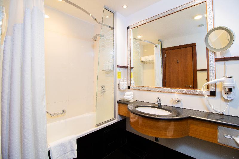 اتاق استاندارد چهار تخته, Angelica Firenze